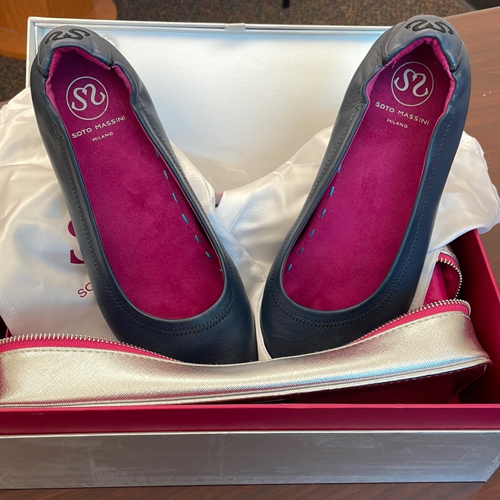 Soto Massini Milano In Navy Size 9.5
